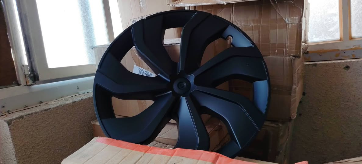 لسيارات Tesla Model Y واتساب فقط *********** يوجد توصيل عندي كميه هواي
