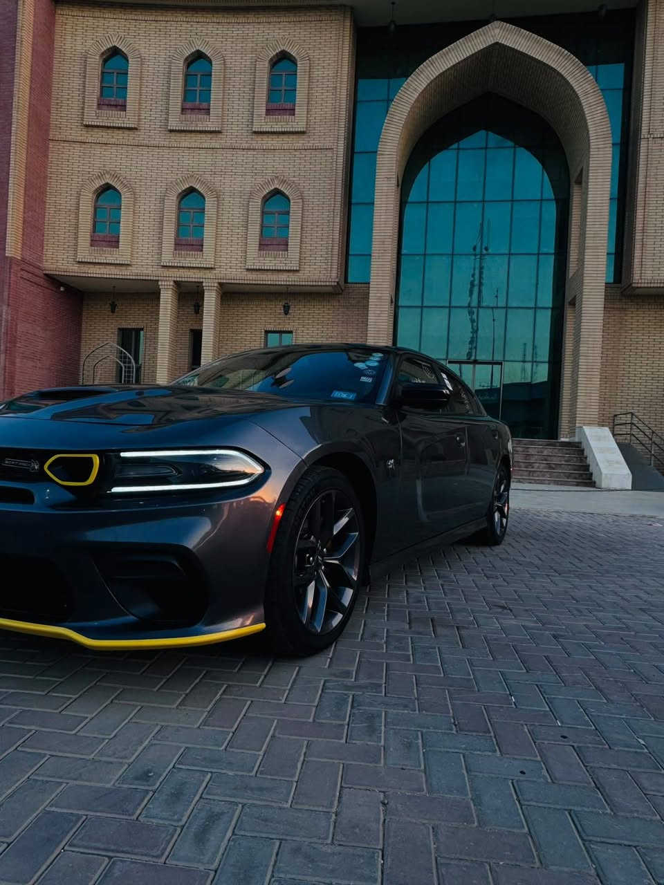 🚘 دودج جارجر 2022 GT بلاك ادشن علايم سود
✅ محرك 6 سلندر 3600 مكفوول بدون فتح
✅ مواصفات GT داخل احمر بلادي
     ⚔️لون فيلي مميز جداً 
     🩸ماشيه 70 الف فقط 
🔎السياره حادثها دعاميه اماميه فقط بدون داخل بدون ايرباك

المواصفات:
* داخل جلد احمر كشنات حضن المرغوب
* كشن كهرباء
* كير طياره وشفتات رياضي
* شاشه كاربلي حجم كبير بلاد
* ستيرن متعدد التحكم
* زينون بلادي عالي ناصي ولايت ليد
* مرايا كهربائية
* تبريد قطعتين (دبل زون)
*ويل كب بلادي GT وتخم تاير جديد وسبير منازل
*شاشه عداد ومودات
*سبورت دكمه تركشن سوبر سكات باك
*تشغيل عن بعد 

📌 السيارة نظيفة ومعتنى بها.وجاهزه من كلشي بدون اي نقص ولاكلوب مشتغل بلدشبول شرط
السياره بعدها بحاله الشركه بطاينها ممخلعه
كشنات جدد نضيفه وبدون شخوط 

ملاحظة: السياره ضررها دعاميه فقط فقط بدون داخل بدون ايرباك 

رقم اربيل 22انكليزي بأسمي سنويه جديده لل 30
تحويل مباشر هزه لل2027 يعني بس تحول
السعر 235
📞 للاستفسار: ***********
📍 الموقع: تكريت
