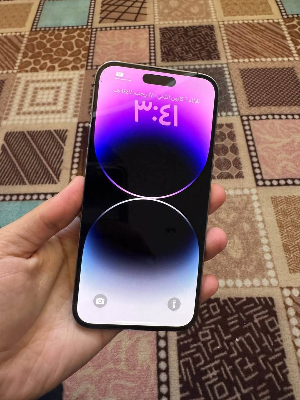 ايفون 14 برو ماكس دبل سيمكارت 🔥
جهاز وتر مكفول كفاله عامه نضيف جدا✅
نضافه 100/100 ذاكره 128 بطاريه 83 
سعر 775 وبي مجال بسيط مكان بغداد
*********** ر
