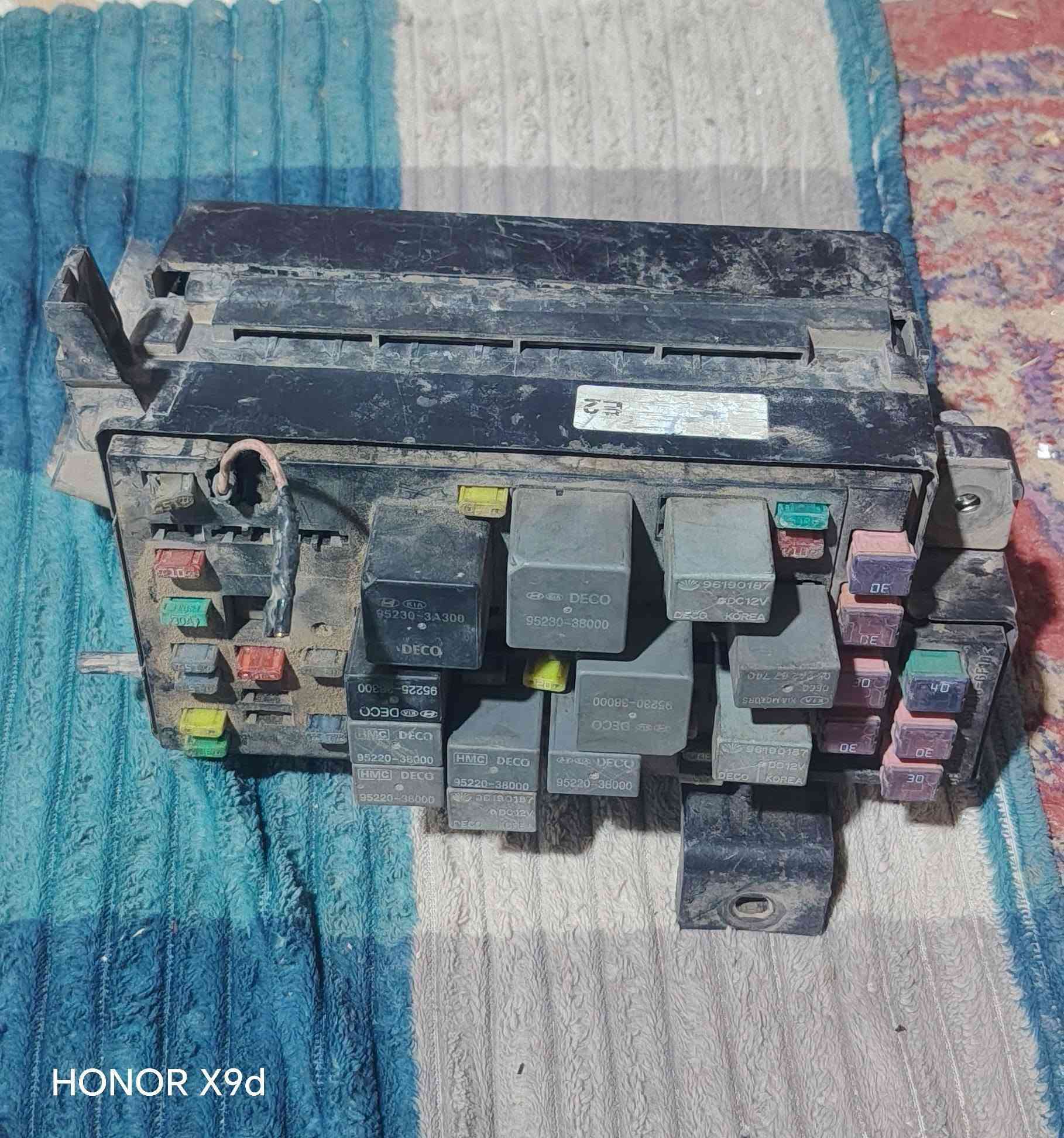 غراض اوبرص للبيع ماعندي نوصبل مكاني ناصريه ***********

نص مكتوب في الصور:
- HONOR X9d