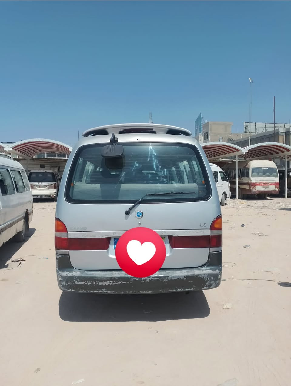 السلام عليكم 

للبيع كيا بريجو شبوط مديل 2002 مكينه نضيفه شرط كير جديد اكسن جديد شواصي اربعه كفاله تايرات جدد سلف دينمو ع الشرط سياره ماعايزه صيانه الكشر شوف العين رقمه نجف  مكاني سماوه 
 اتصال ع الرقم ***********
