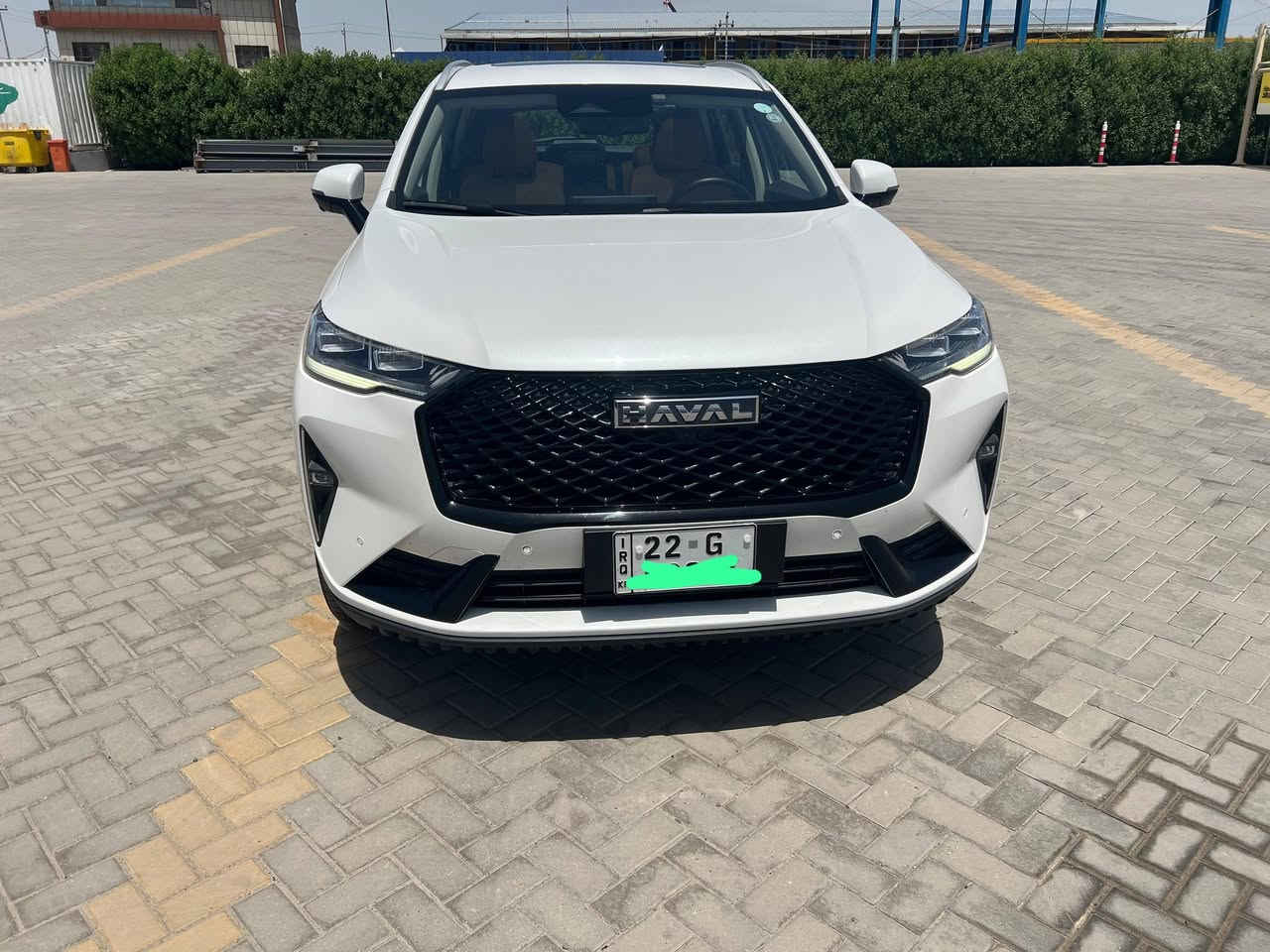 للبيع هافال H6 Premium موديل 2024 رقم أربيل

الممشى 33 كم 

السيارة نظيفة جداً وبعدها بضمان الشركة 

المواصفات

محرك 2.0 تيربو 4 سلندر
جير أوتوماتيك 7 سرعات 
سقف بانوراما
مقاعد جلد كهربائية
تدفئة وتبريد المقاعد الأمامية
شاشة وسطية 12.3 إنج
شاشة عدادات 10.25 إنج
Apple CarPlay و Android Auto
شاحن لاسلكي
شاشة عرض المعلومات على الزجاج HUD
كاميرا 360 درجة
حساسات أمامية وخلفية
مثبت سرعة متكيف
مراقبة النقطة العمياء
تحذير مغادرة المسار ومساعد البقاء بالمسار
فرملة طوارئ تلقائية
نظام التعرف على إشارات المرور
دخول ذكي
صندوق خلفي كهربائي
إضاءة LED
بيها فقط PDR بالمدكر الخلفي الايمن قليل 

السعر 29 مليون دينار
وبيها  مجال بسيط 
مكاني البصرة ابي الخصيب
***********
