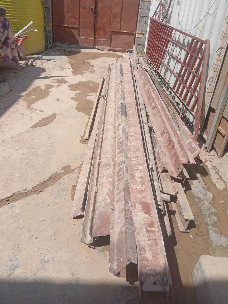 السلام عليكم شيلمان /بيبان شبيابك /سندويش جداري ***********
