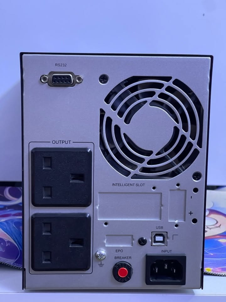 Ups Online 1KAV/900W
السلام عليكم,
Ups اونلاين 1KVA
الجهاز نظيف 100% استخدام شخصي لمدة سنه و٩ اشهر.
بدلت بطاريات اصليه من الشركه نفسها، مثل ما موضح بالصوره الاخيره،
السعر 275, مجال بسيط جدا، واعتذر 
للتواصل: ***********
