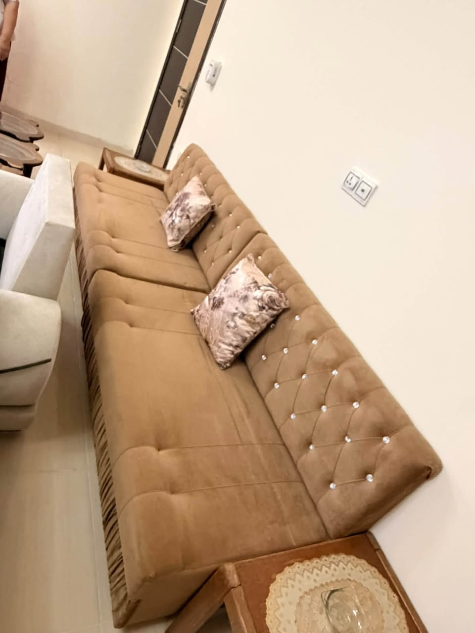 طخم ٦ قطع • نظيف جدا • كنجان ستي