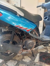 للبيع سيام ماتشتغل بسبب فتحه بالجوين تبوك هوه سعره ٥ وترجع تشتغل طبيعي...