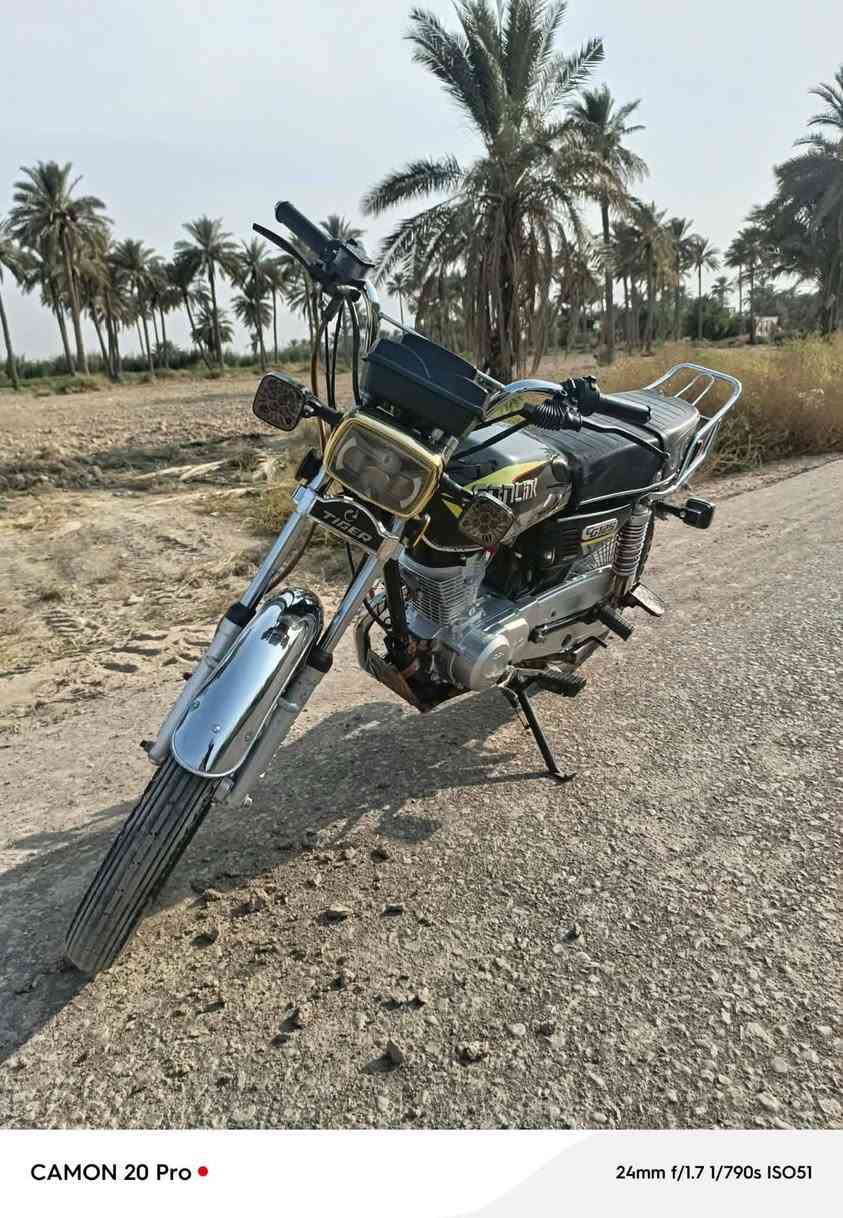 سلام عليكم شباب دراجه البيع تاكر مديل 24 كفاله عامه  وراق سكنر سعره 650وبيه مجال  ***********

نص مكتوب في الصور:
- CAMON 20 Pro • 24mm f/1.7 1/363s ISO50
- CAMON 20 Pro •
- 24mm f/1.7 1/313s ISO50
- CAMON 20 Pro 24mm f/1.7 1/790s ISO51
- CAMON 20 Pro 24mm f/1.7 1/229s ISO50