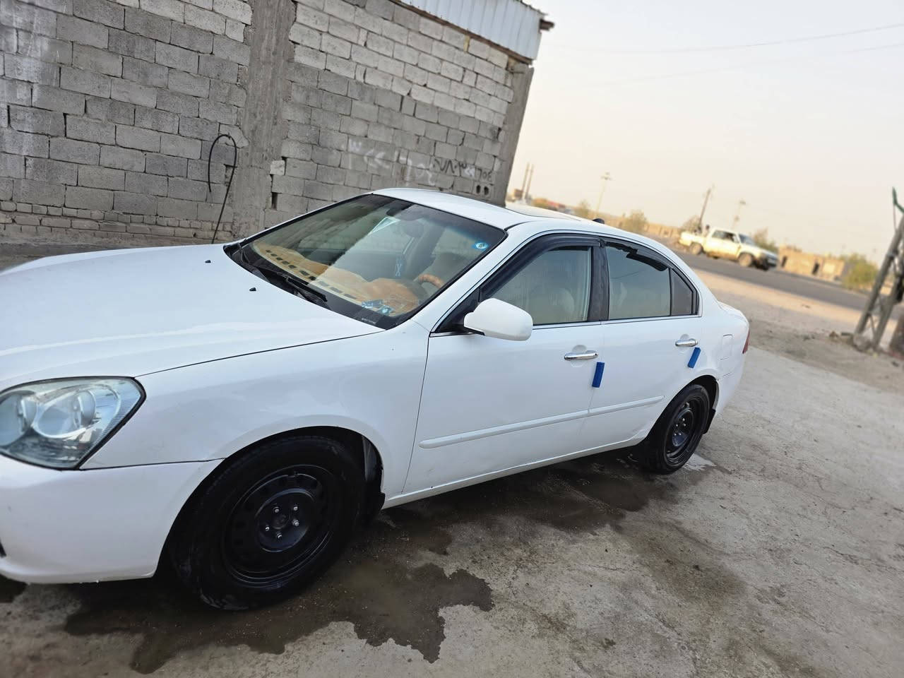السلام عليكم سياره ابتيمه وارد امريكي مكينه  2400موديل 2006سياره جاهزه تخم تاير باتري جديد تبريد سياره سعر 100 بيه مجال بسمي سياره عليه ادامه كامله ما تحتاج الف ذب عليه مكان البدير رقم ***********
