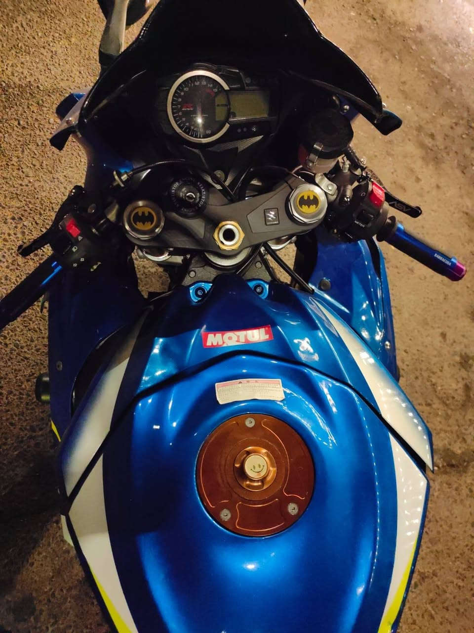 gsxr1000 2016
ABS وارد امريكي
درع حماية
لايت زنون 
مكاتبه فقط
***********
