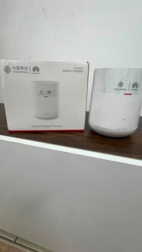 البيع Huawei OptiXstar K662D (ONT) الحالة: جديد مستخدم شهر واحد بس.  ك...