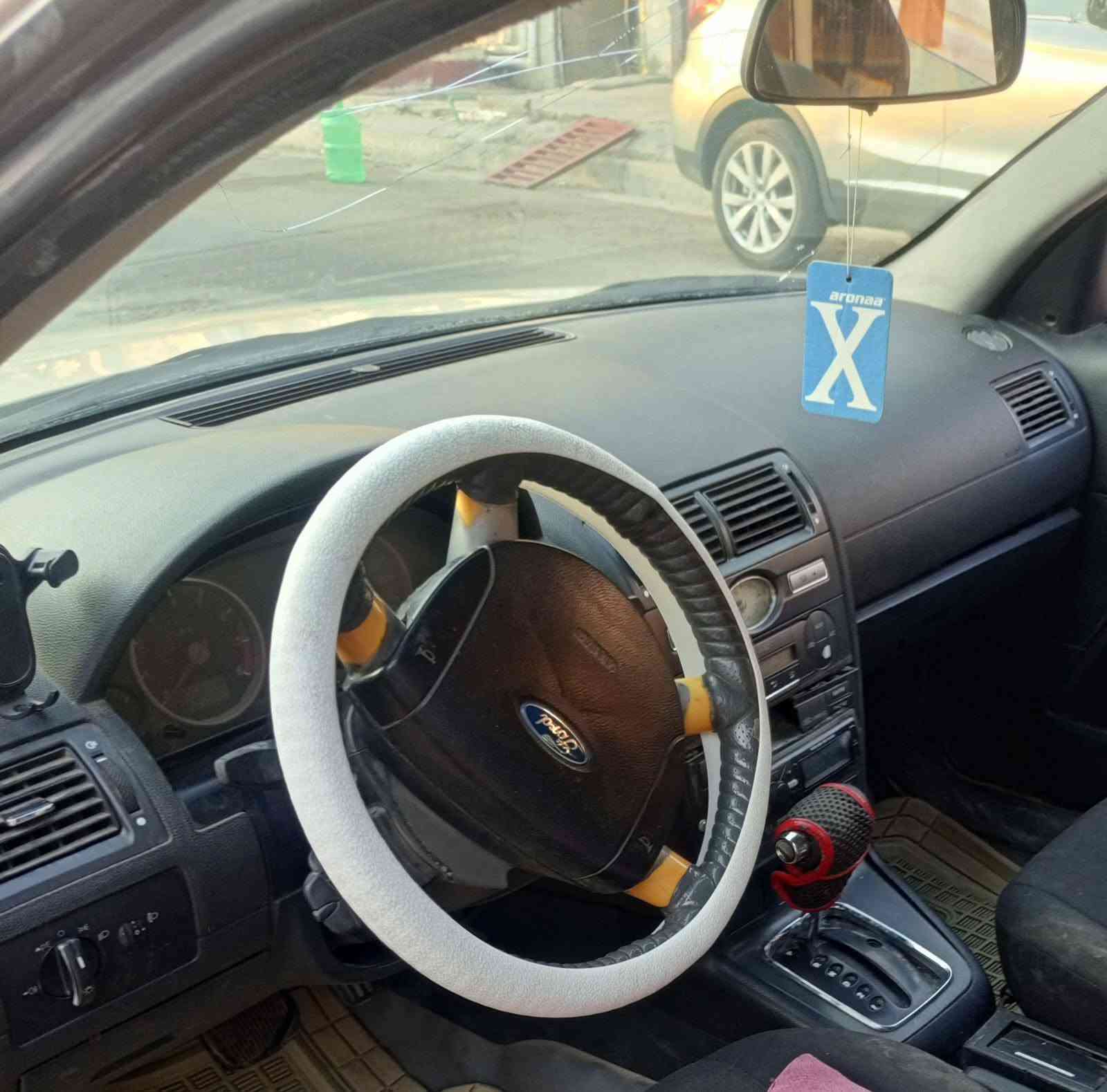 Ford Mondio 2007
فورد مونديو 2007 للبيع 
كير ومكينه بلاد 
كهربائيات شغاله 
سياره نظيفه 
دواخلها مرافقه بالصور 
السياره بأسمي
رقم ديالى تحويل ثاني يوم 
مكاني بغداد الكراده 
للأستفسار :- ***********
