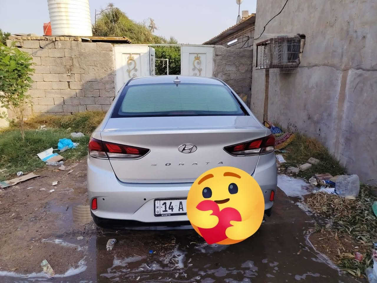 السلام عليكم سوناتا وارد امريكي موديل 2018 ضربتها باب وجاملغ امامي بدون دواخل .. والباقي كفاله عامه
محرك 1600 تيربو السعر 125 وبيها مجال .. 
*********** واتساب فعال

