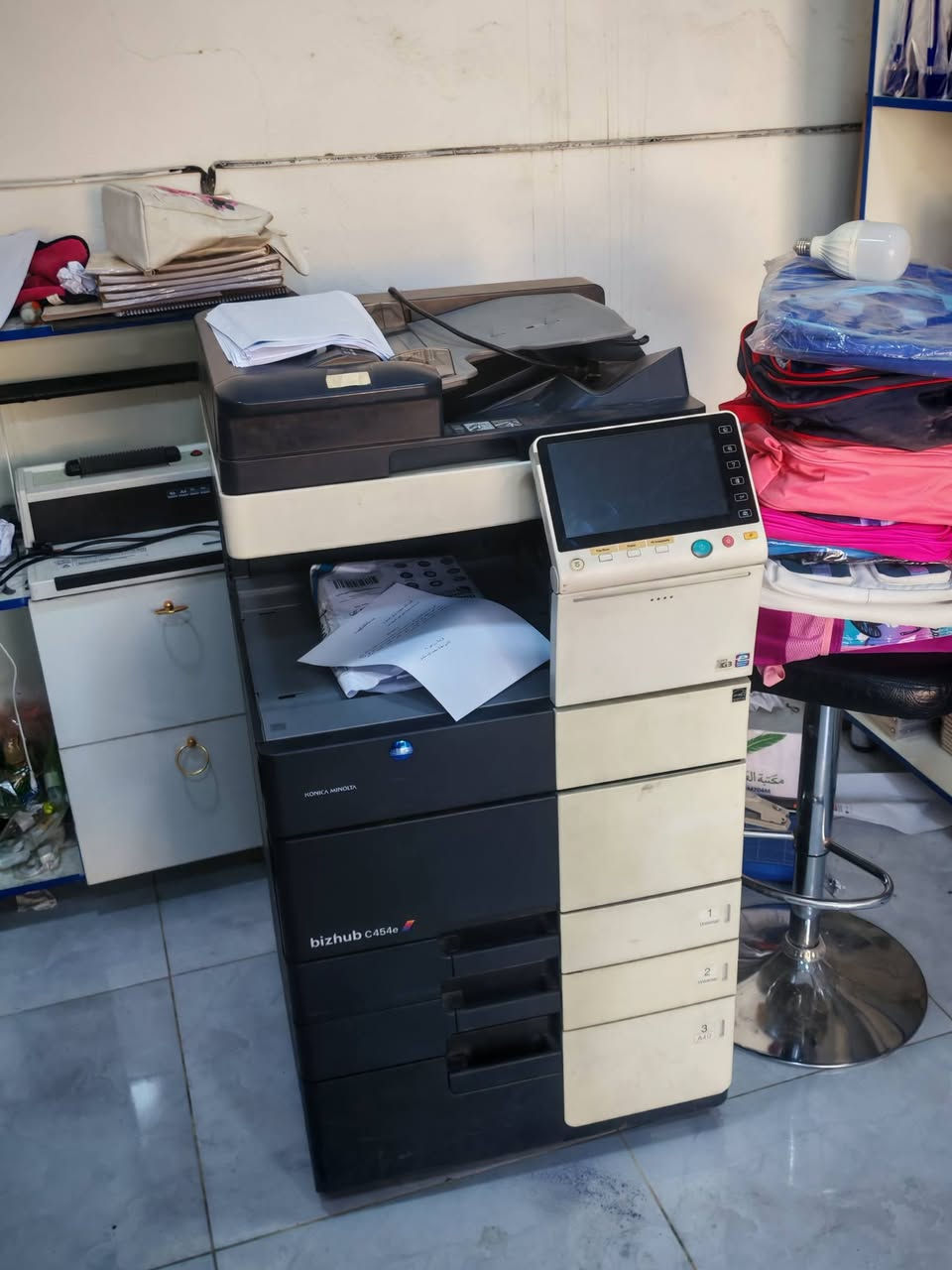 للبيع طابعة بزهاب 454e
طابعة مستعملة شبه جديدة نظافة جيدة بيها عطل بسيط وهوة دفلوبر ومسطرة للون الازرق فقط لا غير يوجد توصيل لجميع المحافظات وحسب بعد المحافظة يتحدد السعر مكاني ديالى ***********
