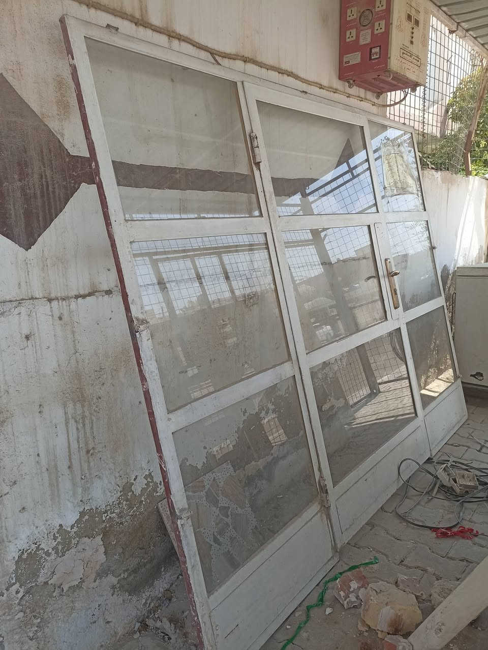 متاح جام خانه حديد ثقيل كاملة هي وجامها بسعر 175 نظافة فول والقياسات مذكور داخل الصور

مكاني ديالى شهربان قرب منتزة نور المقدادية الاتصال على الرقم ***********
