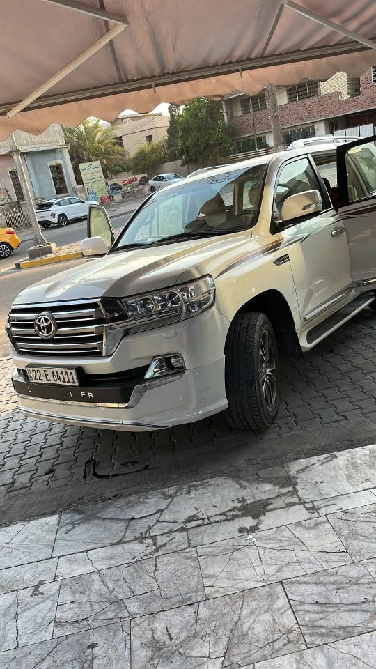لاندكروز ٢٠٢٠ جيهان ماشية١١٧ الف كفالة مكان السيارة الاعظمية
***********

