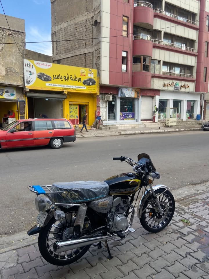 للعرض • ايذ تبيع