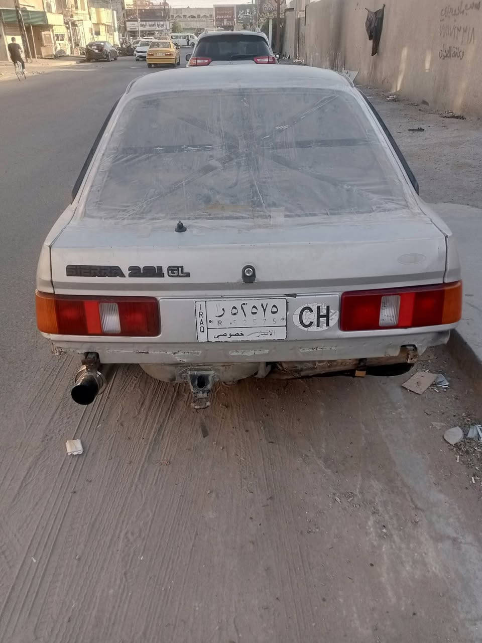 @السلام عليكم من رخصة الإدمن سيارة فورد سيرة للبيع او مرواس موديل 91 كير ومحرك كهربائيات كلها شغالة خير من الله نقص جامة خلفية تخم تاير جديد رقم الواتساب *********** العنوان بغداد البياع
