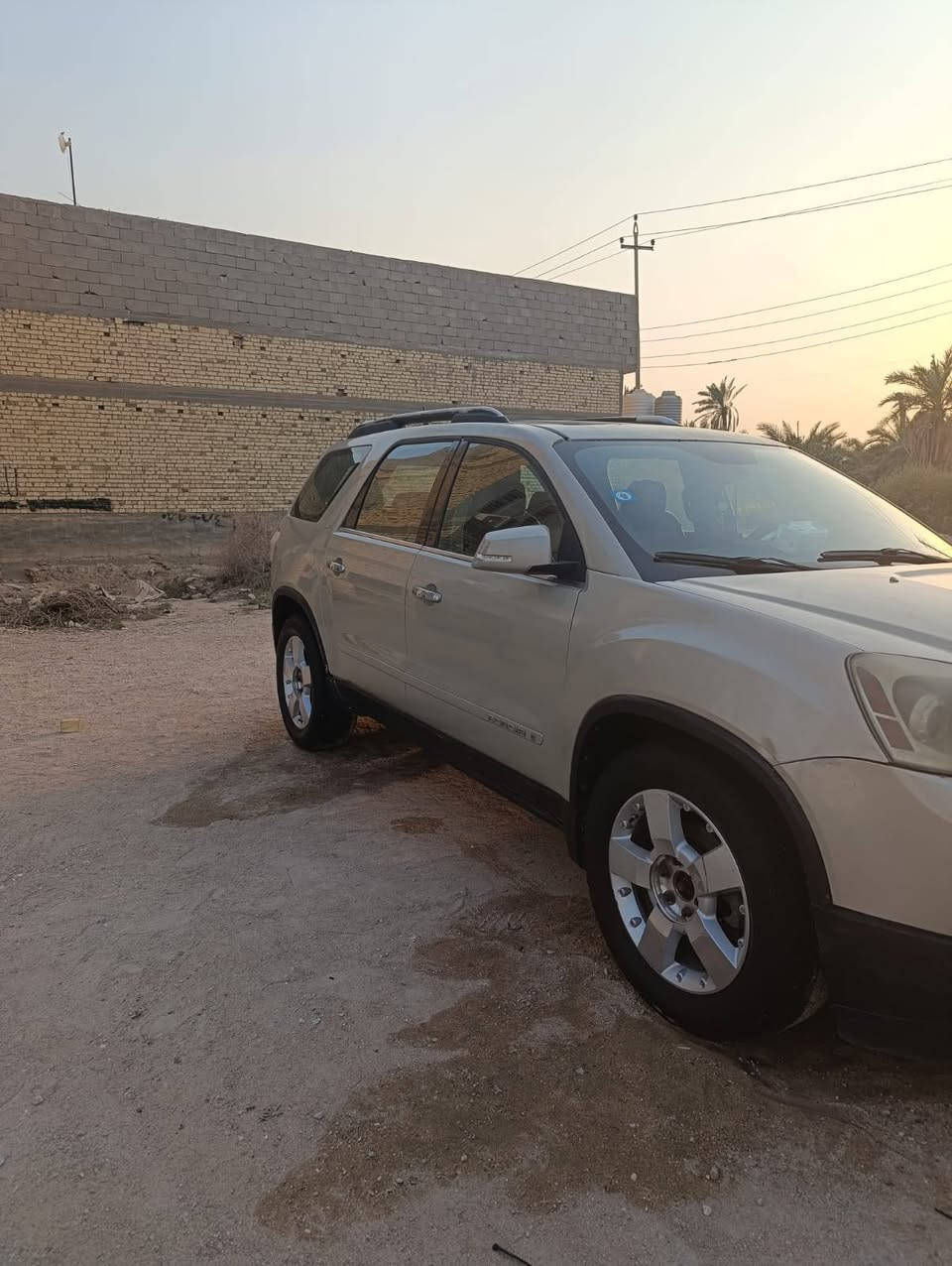 سلام عليكم جمسي اكاديا موديل 2008 مكينه 3600 صبغ عام حدادية 70 بل ميه مكينه كير كفاله التبريد نقص غاز فقط مو ليگ  سياره بأسمي رقم بغداد  عنوان البصره تنومه
سعر 73  بيها مجال حگ الجيه
***********
