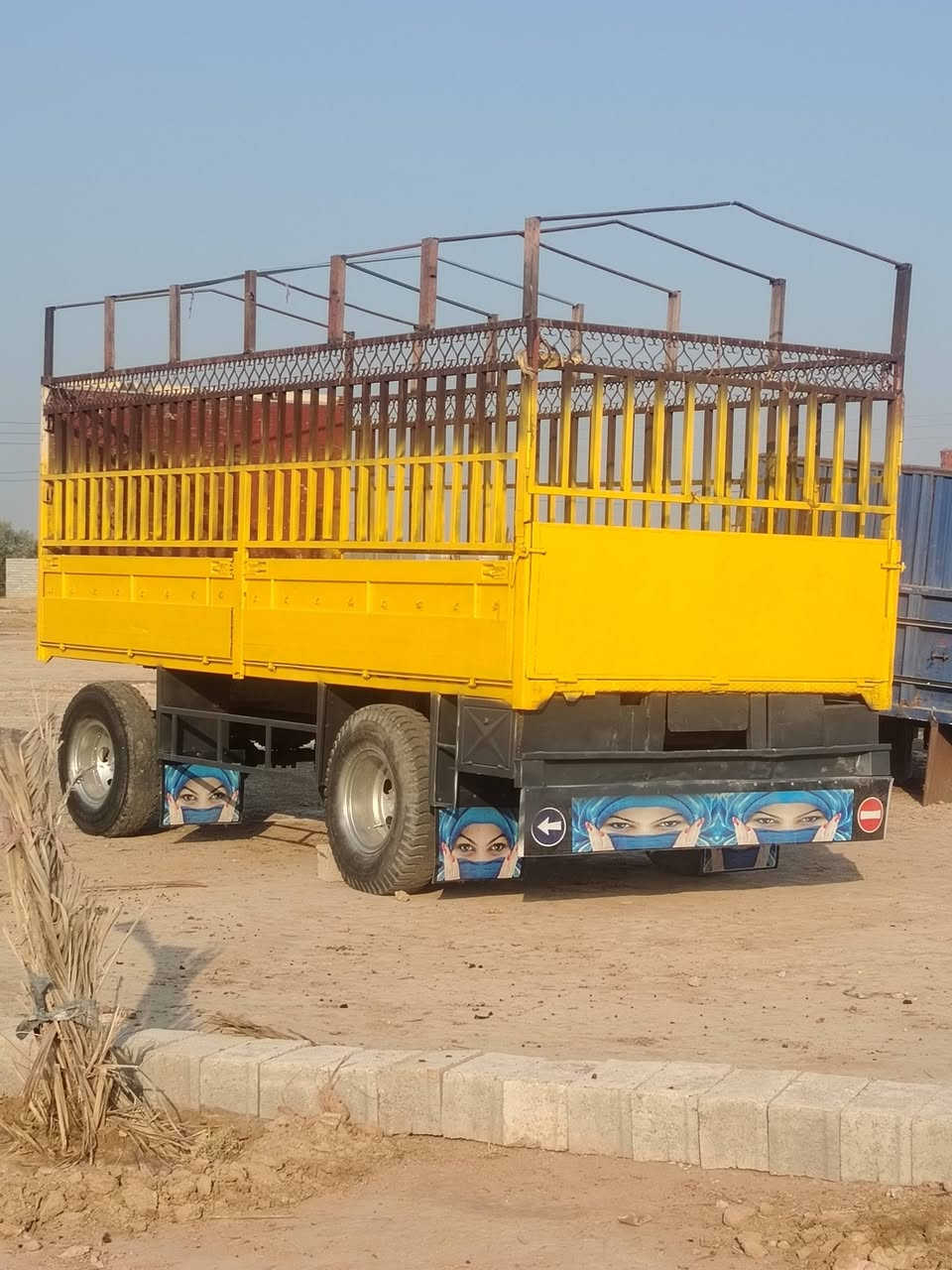 للبيع مقطوره الاستفسار ***********
