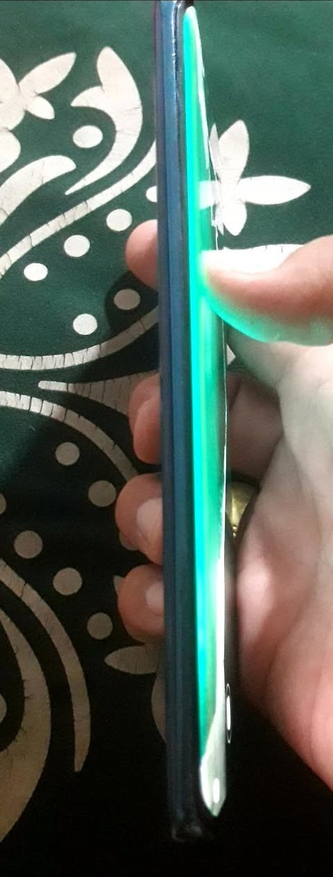 هونر  ايدج للبيع جهاز يدعم الشحن السريع 
الذاكره 256 جهاز بدون غراض السعر 200 بي مجال قليل  حك الجيه  رقمي ***********
