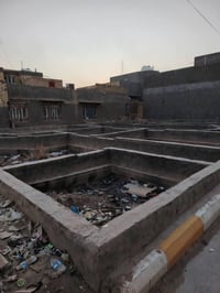 عرصه للبيع بية بتلو مساحة ٣٠٠ حي الجهاد شارع المحكمة مكلف بالنشر للاست...