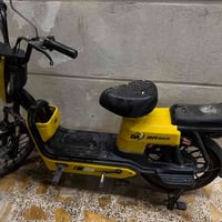 دراجه شحن بطاريات جديدات بريك امامي ميشتغل شاشه متشتغل شاحنه جديده بصم...