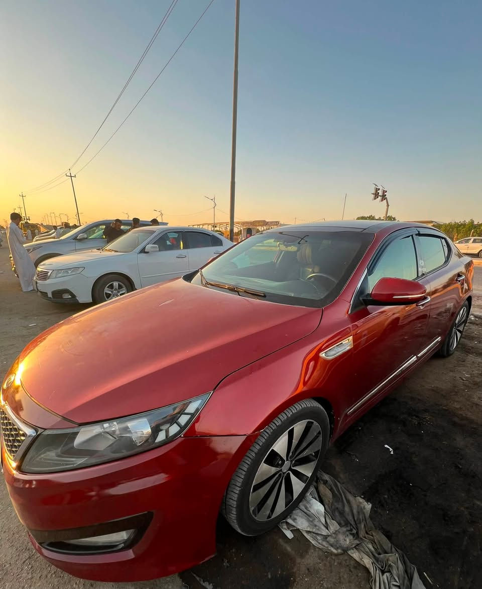 KiA اوبتميا 2012 ماروني …GDI.Turob …صبغ عام

محرك 2.0
4اسلندر
ماشيه 140كم
بغداد خصوصي
مواصفاته 1/1
كامره خلفيه
سقف بانورما
تبريد تدفئه مقاعد
بصمه
مقاعد كهربائيه 
مقاعد جلد
للتواصل /***********
