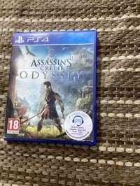 عندي اقراص بلي 4 لعبه ODyssey بيها مرحلتين تختيم و تجول خريطتها موجودة...