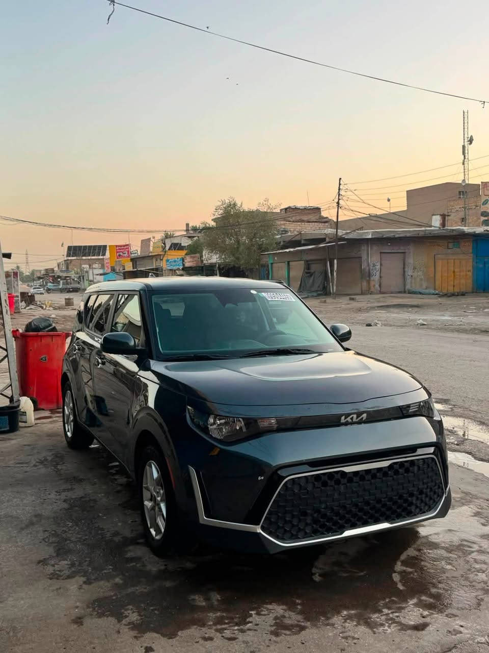 للبيع صول 25 مكينه 2000 دوش سياره ماشيه 20 ألف جديده معنى الكلمه سياره حادثها بنيد  بدل قطعه اصليه باقي كفاله من كلشي سعر مناسب استفسار ***********
