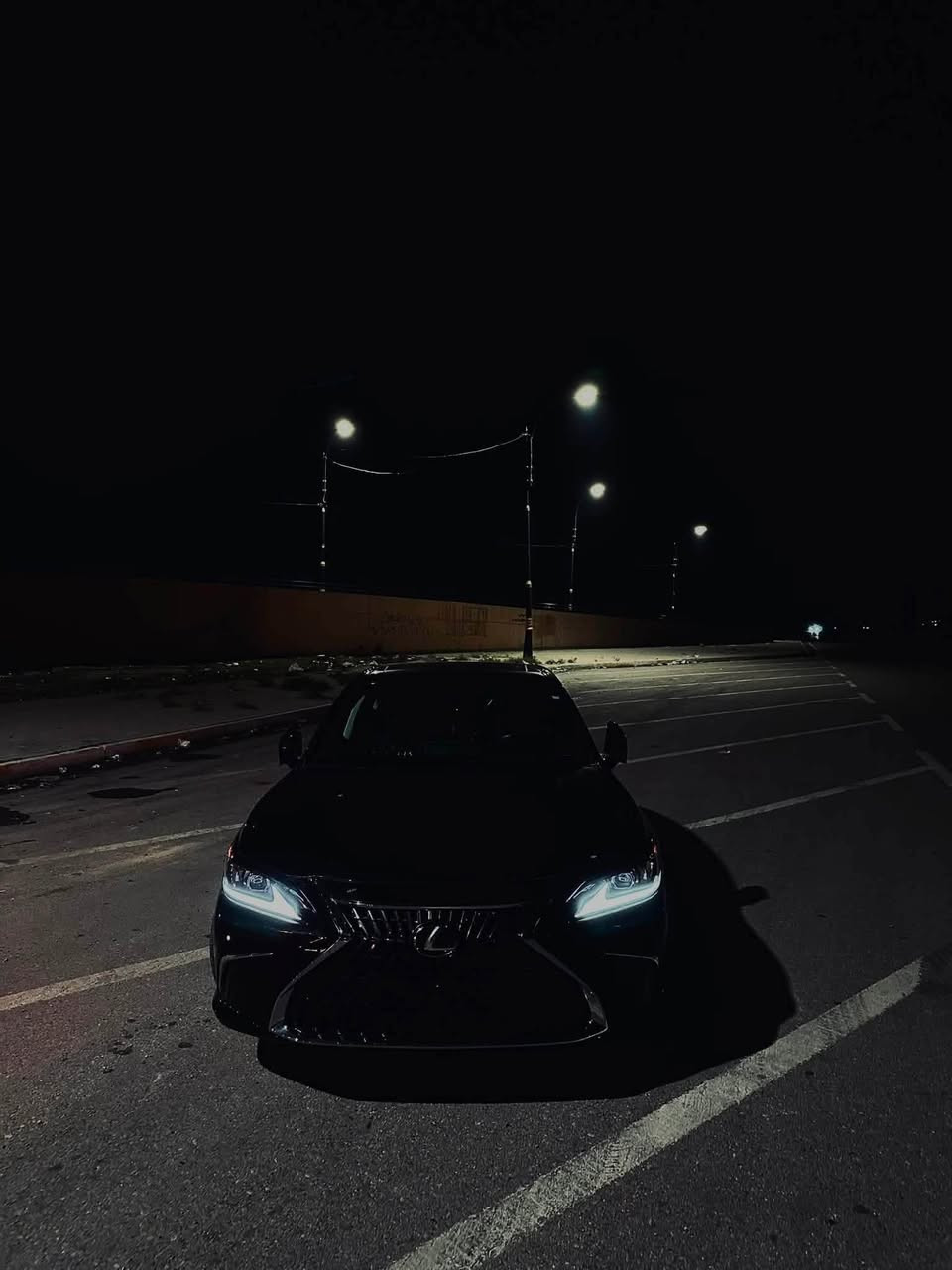 سلام عليكم
لكزس es350 2023

V6

مواصفات 1/1 

حادث بونيد مصلح جاملغ مبدل تجاري واقل شبر تعديل بارد باب سكن ماشي 90 الف كيلو

سعر 315 وبي مجال

كركوك

***********
