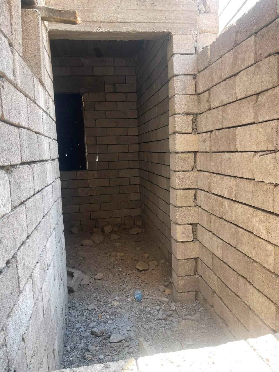 #هيكل للبيع في الديوم حي التوحيد طابقين 100م شارع 15م
للإستفسار 

***********
