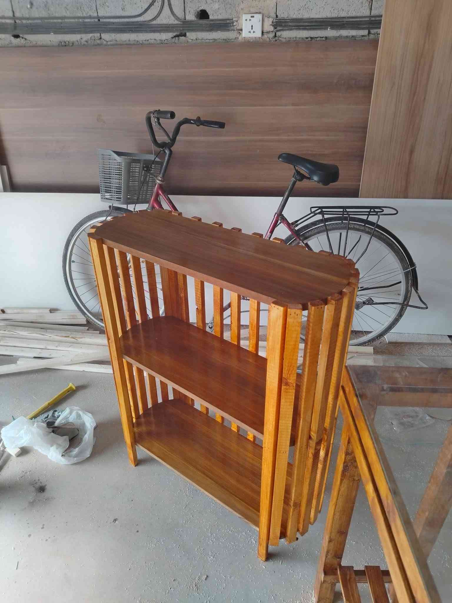 من اجمل شغل ديكورات نجار حسام العنوان  بعقوبه خلف صناعه ثالثه ***********
