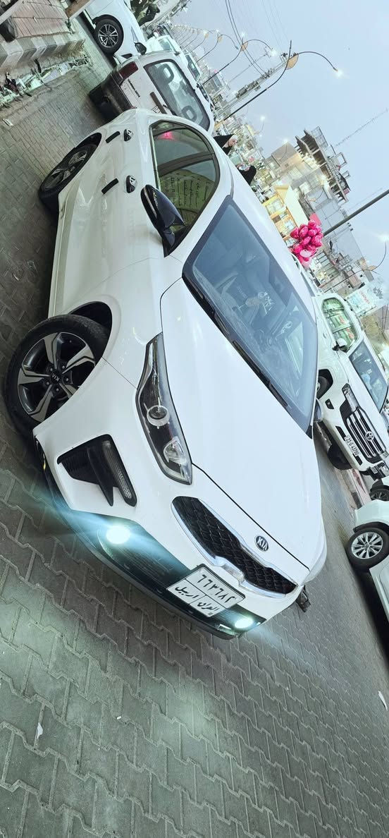 كيه سيراتو مديل 21فقط بارد بجاملغ والباقي كفاله ماشيه 124شاشه كامره حساسات تحكم ستيرن ويل كب وبعد بيهه موصفات تبريت قطعتين محرك 1600سياره مال جناي سعر 147ترهم مراوس ***********وتساب فقط مكاني نجف
