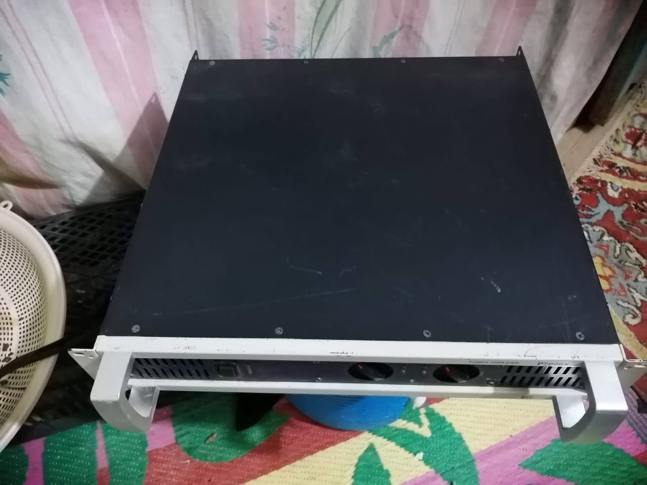 بسم اللهه الرحمان الرحيم
مكسر هونداي خطين 

+ بور P700S 

البور يشيل 4سمعات وخطوطه ثنينهم سليمات 

المكسر خطين اكو خط مده الصوت بيه ناصي

سعرهن كلش مناسب بيعه مستعجله السعر خاص او تواصل علا ***********
