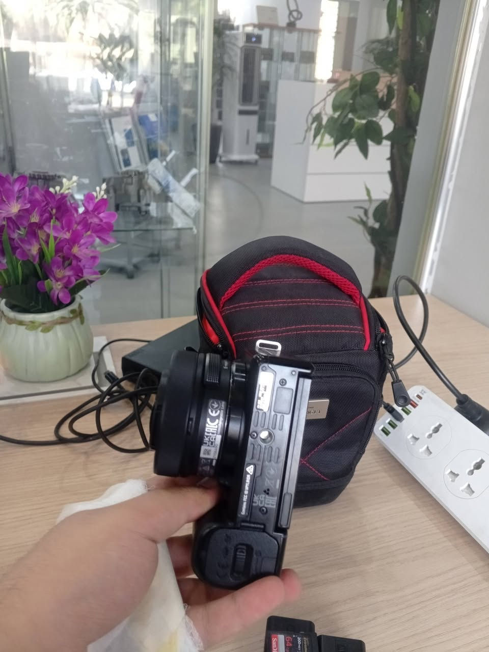 📸 **للبيع | Sony ZV-E10**

كامرة **Sony ZV-E10** بحالة ونظافة **جيدة جداً**، استخدام شخصي لمدة **9 أشهر فقط**.

**التفاصيل:**
• Shutter Count: **1,716 لقطة فقط**  
• عدسة **Sony 16-50mm**  
• **بطاريتان**  
• الكارتون الأصلي
رام 64 مع حقيبة هدية 
• جميع الملحقات متوفرة  
• الكامرة نظيفة ومحافظ عليها

مناسبة جداً لتصوير **Reels – Content – Photography – Video**.

**سبب البيع: الترقية إلى كامرة أعلى.**

📍 **بغداد**  

للتواصل: خاص أو على الرقم **[***********]**

نص مكتوب في الصور:
- CAMERA SHUTTER COUNT Find out how many shots your Digital SLR has taken RESULTS Shutter count 1716 SONY ZV-E10 Current value on eBay As an eBay Partner, this site may be compensated if you make a purchase using the above link X Post If you found this useful and love cameras, check out our new desktop app! CHECK ANOTHER CAMERA Digital Photo Gallery