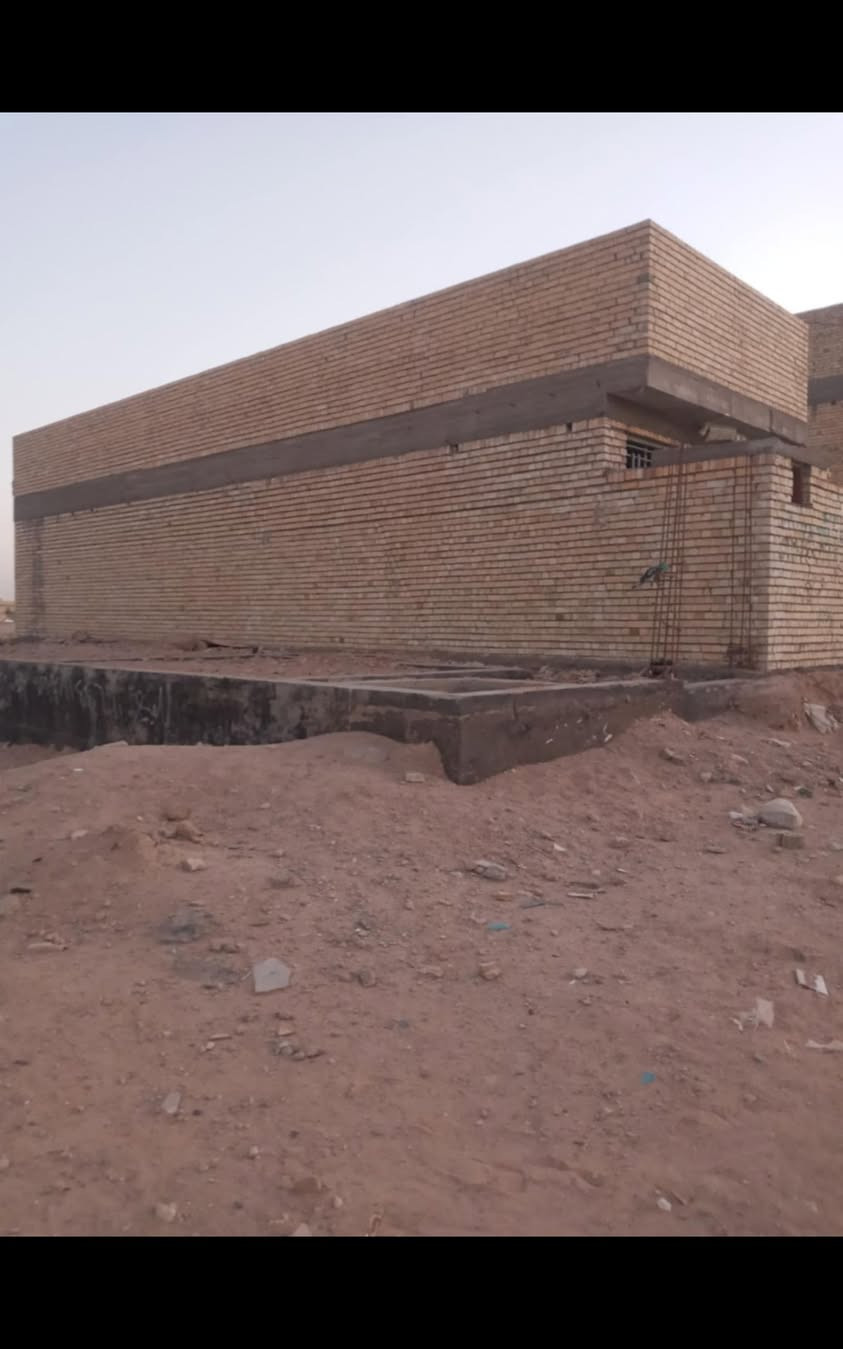 السلام عليكم بيت للبيع حي النداء على شارع قمبر قريب على شارع كربلاء على شار ١٥ شريطيه على شارع ٣٠ مساحة ١٠٠ متر بناء جديد صب كونكريت حداديه تسكام الطابوق نهروان بسمي عوزه تشطيبات السعر ٦٠وبي مجال للاستفسار اكثر الاتصال ***********
