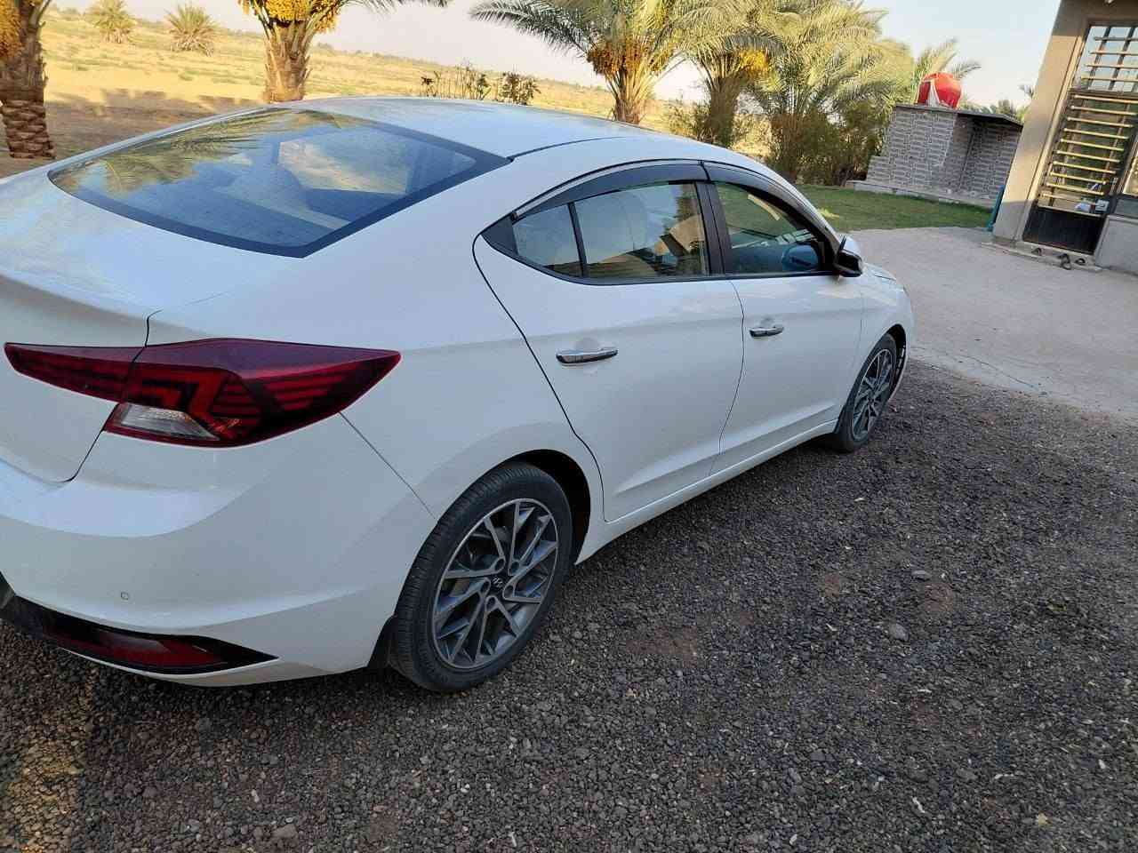2020 كفاله 
فول موصفات 
السعر 155 وبيه مجال ***********
