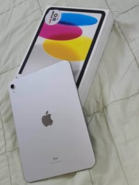 آيباد ١٠ • للبيع