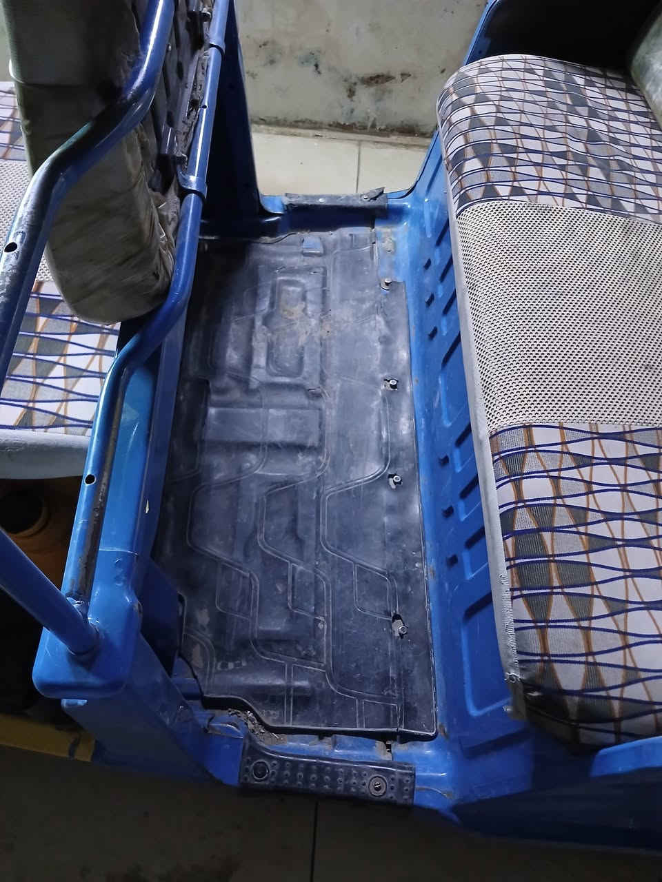 السلام عليكم تكتك للبيع TVS موديل 20 شهر ال10 الدشبول مال 21 الوجبه الأولى التكتك مكفوله من الصبغ وضربه وتعمير الاكسن ولمحرك مكفولات من التنقيص وتبخير التكتك خير من الله تجي وشوف بعينك السعر 5500وبيها مجال للطيبين عنواني بغداد علوة الرشيد رقم الهاتف ***********
