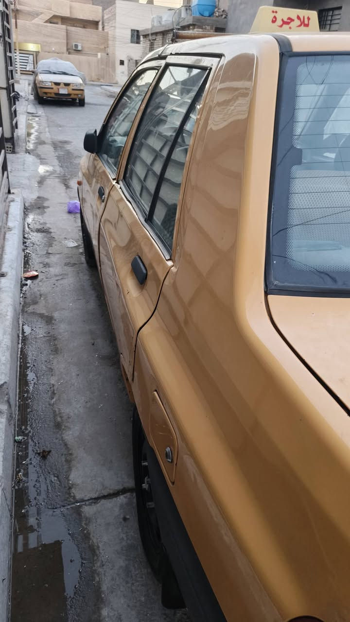 سلام عليكم سياره سيايبه البيع موديل ٢٠١٧ سياره حلوه نضيفه حيل مكينه  جديد كير جديد تبريد شغل ونقصه غاز بي ايليك شواصي طاكات ثنينهن بس زغار ومصلحات  تخم تاير نقصه بس مشط ستيرن بيه جاملغ بدل عليه غرامه ٢٥٠ الف وهيه مال سنه تخذه مصفره مكان سياره جسر ديالي السعر٣٣ ورقه وبيه مجال الشراي اي ستفسار على رقم ***********
