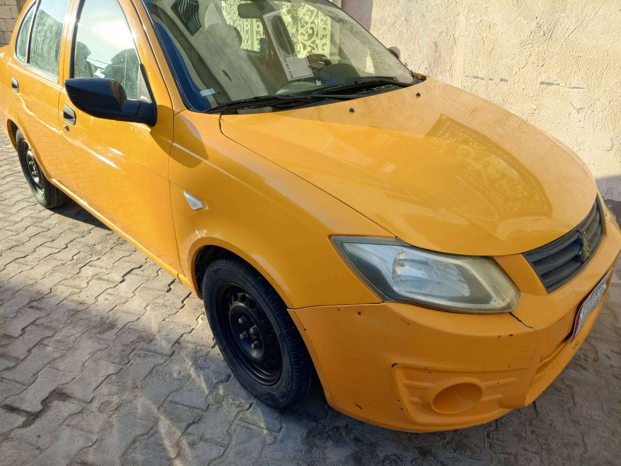 ساينا 2019 بصره ماشيه 105الف  سياره كامله ومكفوله  مكينه كير حداديه تبريد كلشي شغال ونضيفه تحويل ثاني يوم للاستفسار *********** السعر 45
