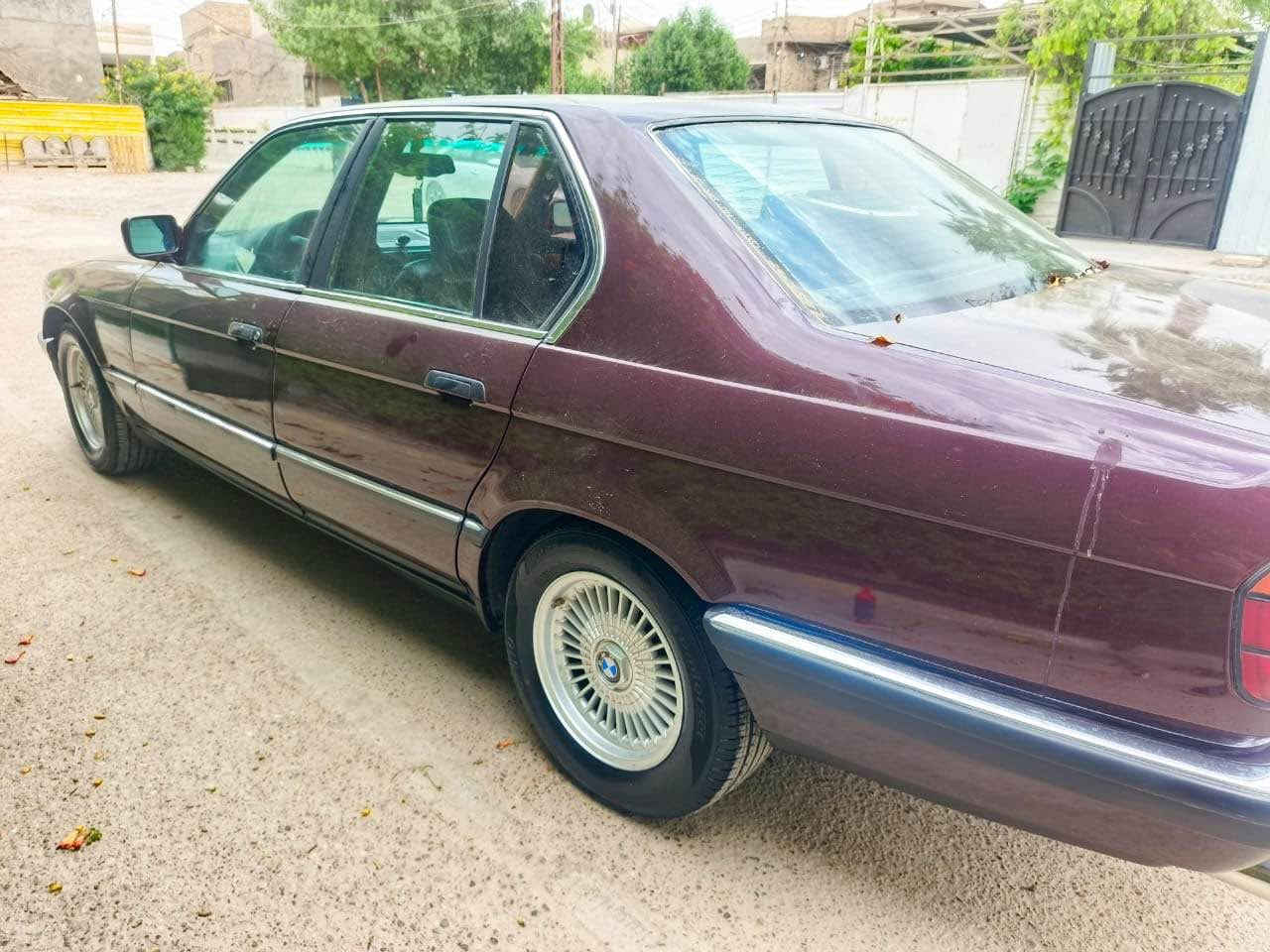مرحبا اقرأ المنشور قبل لتتصل رجاءً

للبيع Bmw730 على وضع الشركه

موديل 93 

رقم بغداد الانكليزي باسمي تحويل مباشر 

هزه جديده 

سياره محرك مسكر 8 جديد 

كير تمساح 🐊 يعني متحس بلمشي ومن ينمر

تبريد ثلج ❄️وي السويج مروحه عاصفه يعني انسى الحماوه 

حداديه جديده امامي خلفي 

دبل كمبيوتر

 دبل جكمجه 

دبل ايرباك

سلايد رووف طكيتن 

كشنات m جلد وجدد حيل كهرباء شرط حتى المخده الكهربائية شغاله

برده خلفي بلاد 

لايت زنون 1000 واط حتى البلاجكتور

بطاين صاج ملكي 

مرايه وسطيه كهرباء 

ويل شعاع 

كهربائيات وكيجات كلها شغاله

تخم تاير جديد امريكي black hock

منضومات غاز يعني تفول ب12 وتانكي تروح للشمال وتفتر وترجع وبعد بيها

سياره جديده بمعنى الكلمه وعليها ادامه كامله ومال جناي  
السعر مناسب علق 1 يوصلك خاص والشراي يجي ومارجعه
مكاني بغداد 
للاستفسار الاتصال على الرقم ***********
