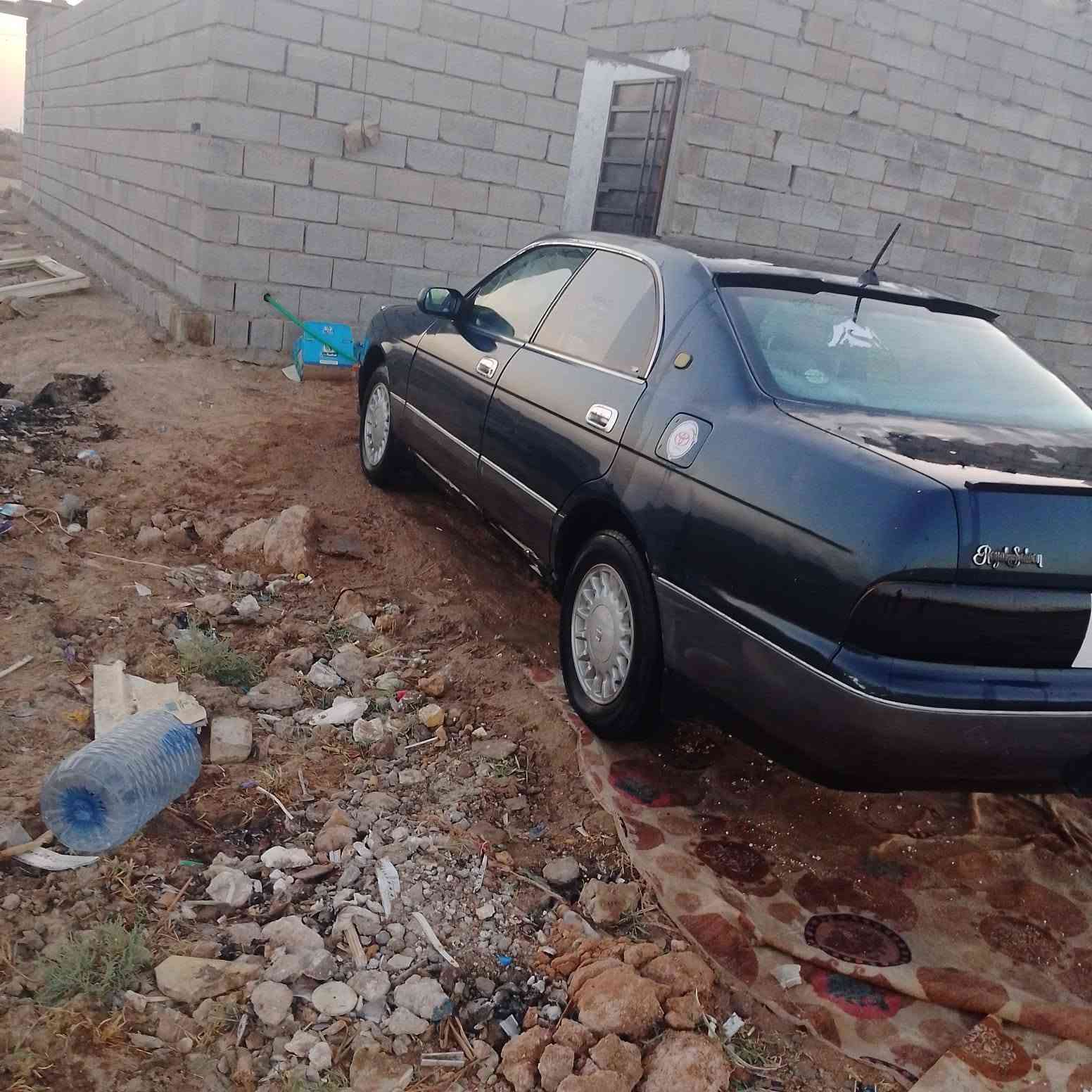 سياره بطه للبيع حداديه صارلي 4ايام مبدلها مكفوله كفاله عامه محرك كير مكفول السعر 40 رقم الهاتف***********
