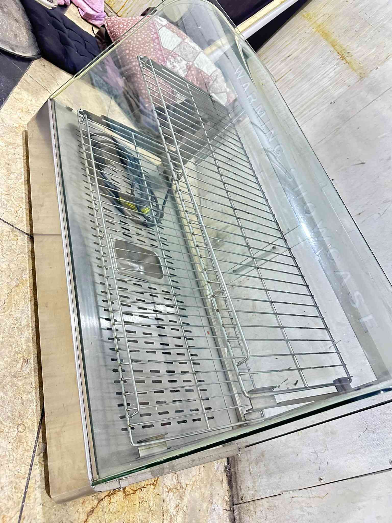 للبيع
ثلاجة ساعقه تجميد 
ثلاجة تبريد 
عارضه ثنائية uger zan عدد 2
عارضة ايسكريم 12بلانك تجميد uger zan عدد 2
عارضه حرارية 
عارضة باب واحد uger 
للاستفسار ***********
