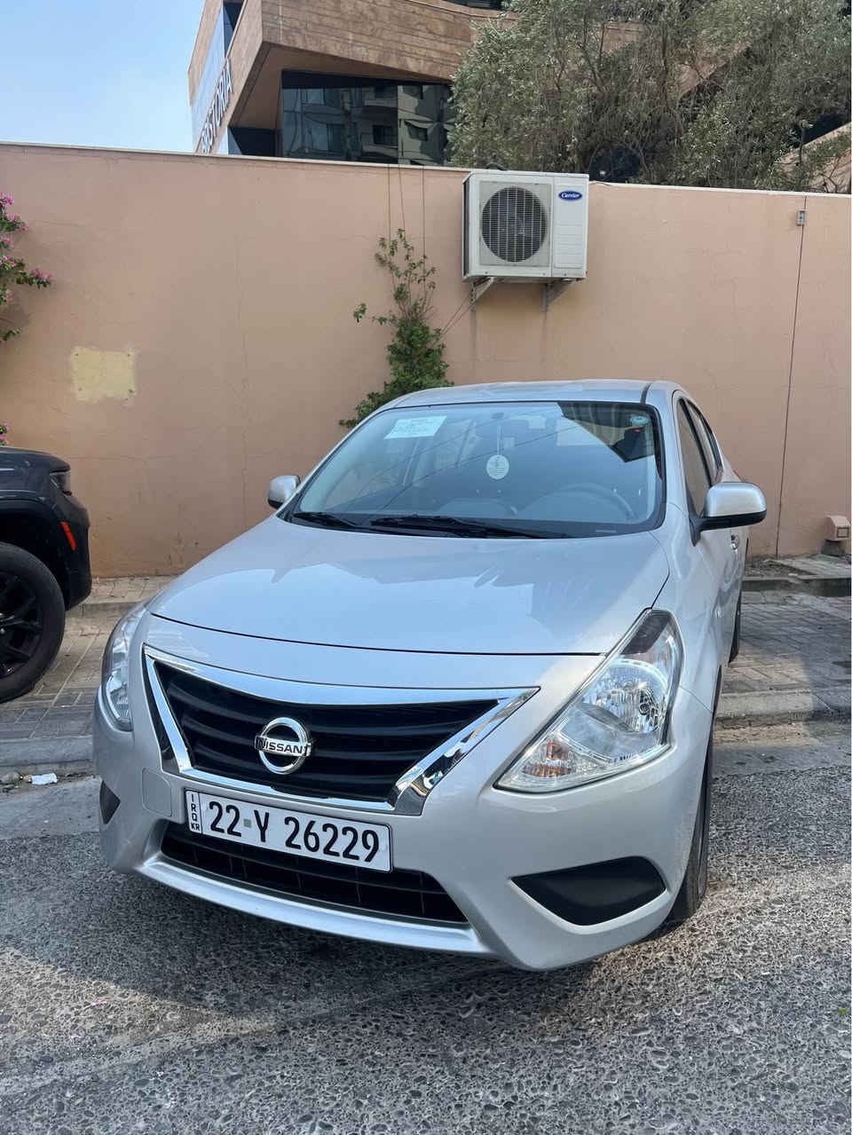 نيسان صني هندي 
موديل 2024
سيارة كفاله عامه بعده على وضع شركة اخت زيرو 
ماشية 4000km
*********** Singapore
