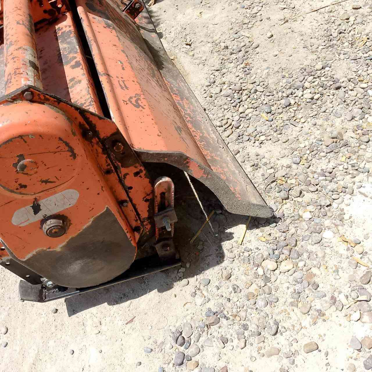 سلام عليكم ورحمه للبيع رافوسة للبيع ايطالي مكفولة متر 85 سعر 1700وبيه مجال رقم ***********
