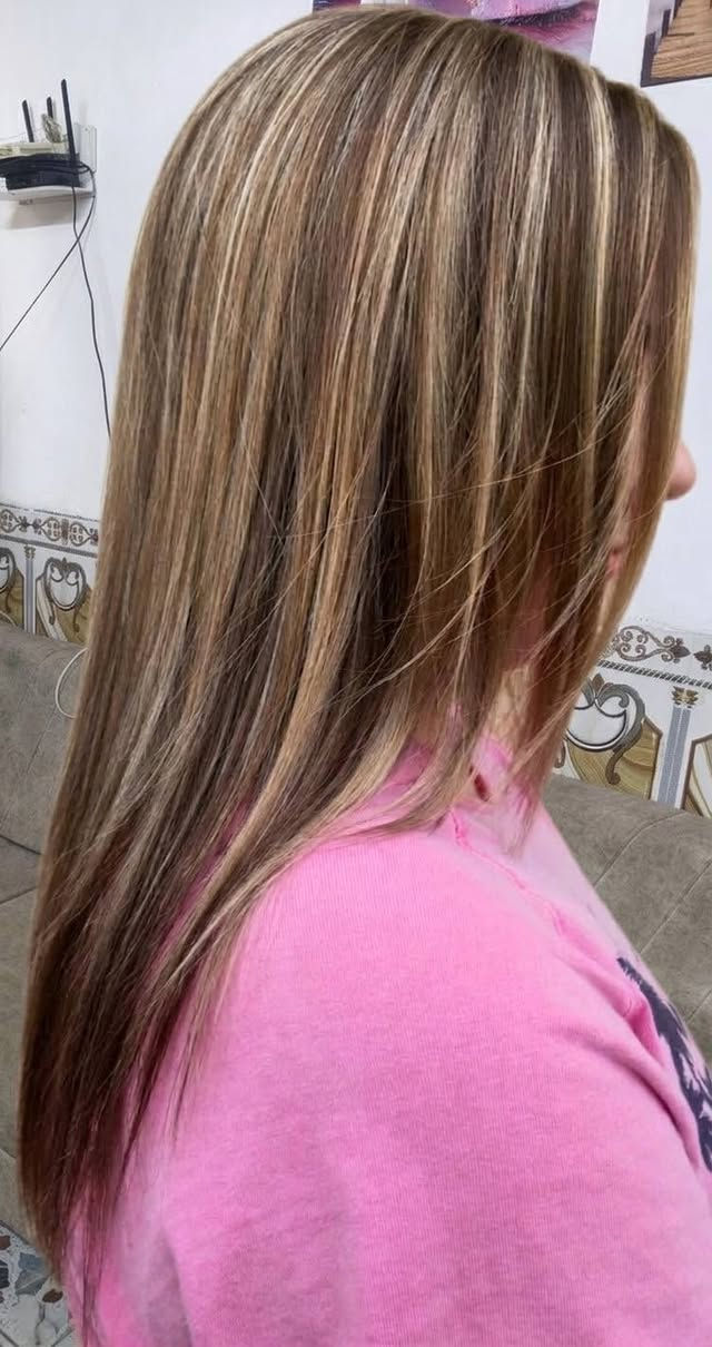 كل ماهو جميل تجدينه يمي
صالون أسينات يوفرلكم كل ماهو جميل وراحة لكي عزيزتي
حف قص شسوار تسريح معالج 
صبغ ميش 
تنظيف بشره 
كل هذا وباسعار مناسبه 
مكاني حله بكرلي الرابعه نزله دارم شارع المولدة 
للحجز راسلوني ***********
