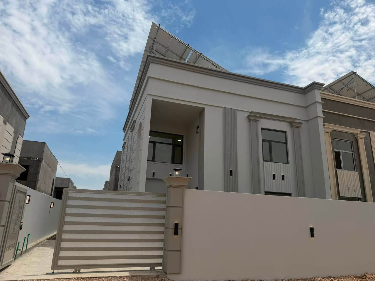 🏡✨ فرصة استثنائية في قلب المثلث الذهبي ✨🏡

📍 مجمع الجنائن السكني – المرحلة الأولى
🔥 خلف شارع 36 | من قلب  المثلث الذهبي

🏠 دار مساحة 200 متر
✨ طابقين بتصميم راقٍ وعملي
🛏️ 3 غرف نوم
⏳ الاستلام خلال 4 أشهر فقط
 🏡 5بيوت عن السنتر الكبير 
 💰 سعر الدار الكلي ١٧٥ مليون 
 🏦 مشمول بل المصرف لعقاري 125 مليون 
 💰 الواصل فقط 35 مليون 
⭐ 

📞 *********** -***********
مكتب الجنائن للاستثمار العقاري
