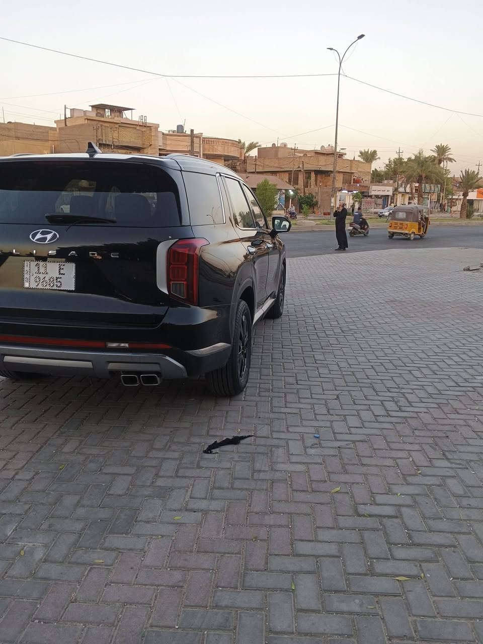 سلام عليكم بلسايد للبيع موديل 2024 السياره جاهزه خير من الله ما بيهة نقص حادث السياره جوملغ خلفي وجوملغ امامي اليمين بدون دواخل صور الحادث موضح في الصورة رقم الهاتف ***********

