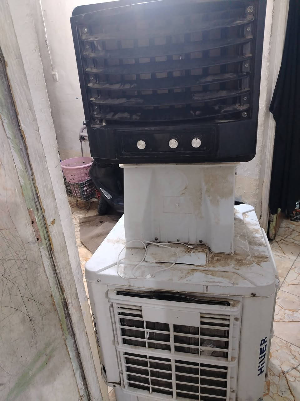غراض بيت للبيع كلمن وسعره مكان نجف حي القادسيه شراي تصل ***********
